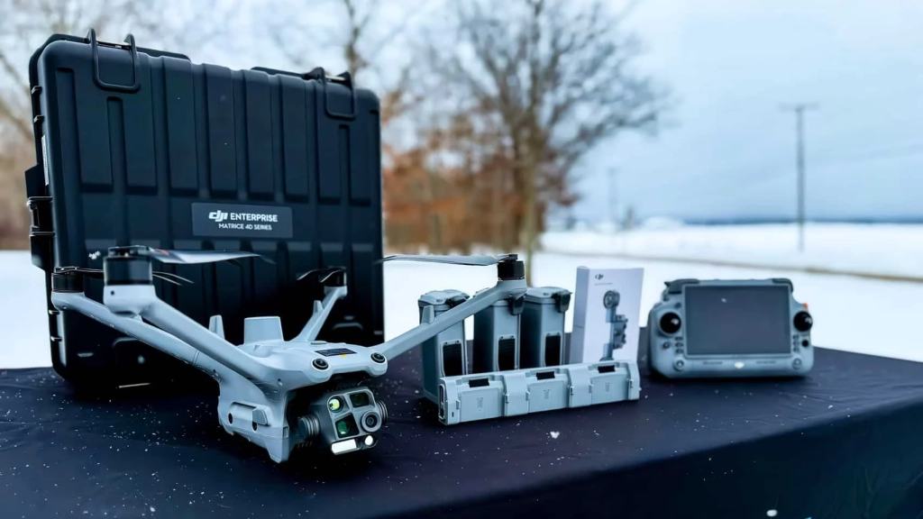 DJI Drones Find Missing Dogs Alive In Arctic Cold DJI Drones Find Missing Dogs Alive In Arctic Cold | ADrones | 3