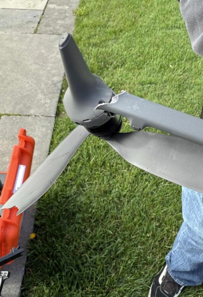DJI Mavic 4 Pro Crashes 8 Seconds After Takeoff: Why Even Flagship Drones Need Hover Tests DJI Mavic 4 Pro Crashes 8 Seconds After Takeoff: Why Even Flagship Drones Need Hover Tests | ADrones | 3