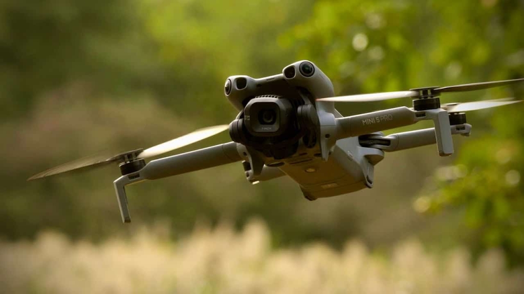 DJI Mini 5 Pro: Philip Bloom’s Comprehensive Review Unveils Game-Changing Features For Drone Pilots | ADrones | 1