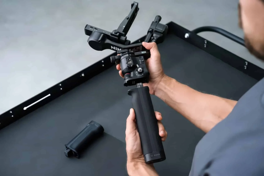 DJI RS 5 Finally Breaks Cover And It Means Business DJI RS 5 Finally Breaks Cover And It Means Business | ADrones | 7