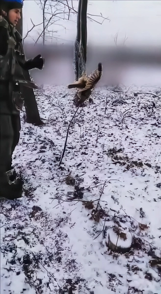 Fiber Optic Drone Webs Are Reshaping Ukraine's Battlefields Fiber Optic Drone Webs Are Reshaping Ukraine’s Battlefields | ADrones | 7