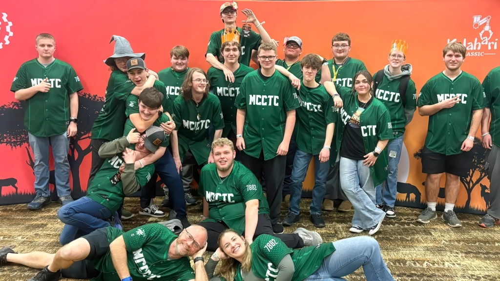 High Schoolers Race Drones And Build Careers In Ohio Competition High Schoolers Race Drones And Build Careers In Ohio Competition | ADrones | 5