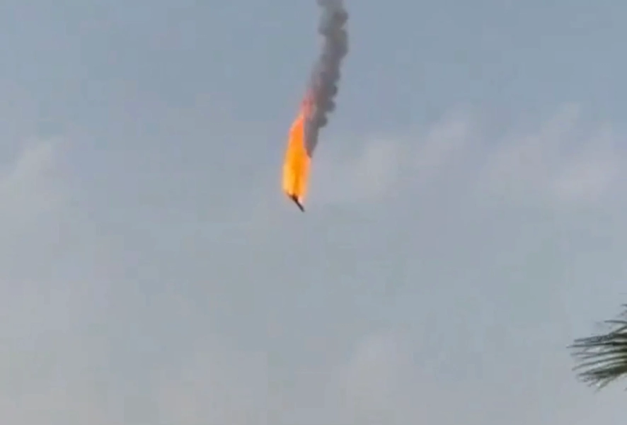 Iran's Shahed-136 Hits Bahrain, Kuwait, And Dubai In Broad Gulf Strike Wave Iran's Shahed-136 Hits Bahrain, Kuwait, And Dubai In Broad Gulf Strike Wave | ADrones | 1