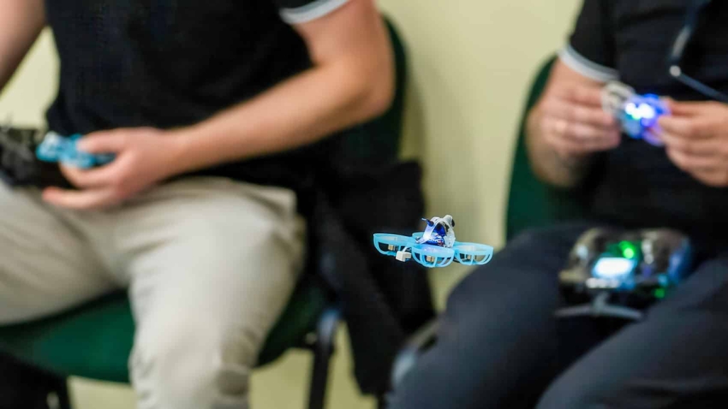 Lithuanian Kids Learn To Fly Drones Near Russian Border | ADrones | 1