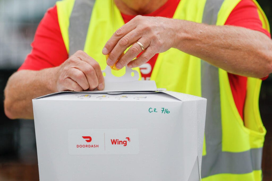 Lowe's Launches Drone Delivery for Home Improvement Supplies Lowe’s Launches Drone Delivery for Home Improvement Supplies | ADrones | 1