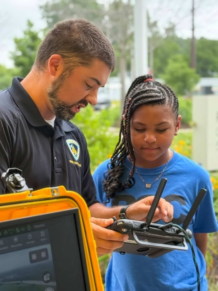 Madison Police Use DJI Drone To Catch Fleeing Suspect | ADrones | 4