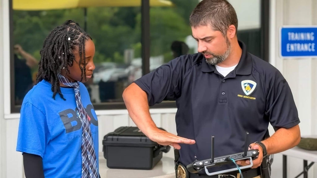 Madison Police Use DJI Drone To Catch Fleeing Suspect | ADrones | 1