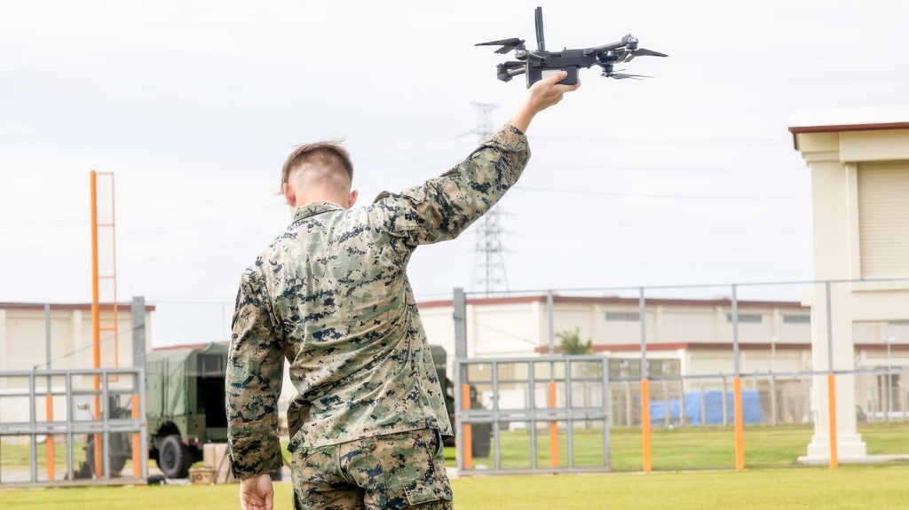 Marines Begin Training With New Skydio Recon Drone Marines Begin Training With New Skydio Recon Drone | ADrones | 5