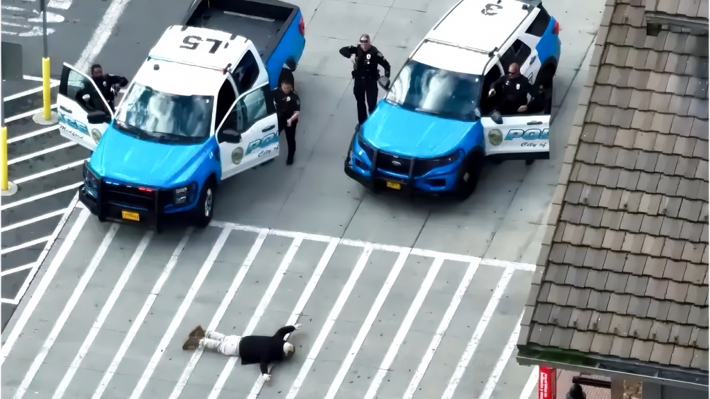 Medford Drone Catches Drive-By Shooter At Walmart Medford Drone Catches Drive-By Shooter At Walmart | ADrones | 3