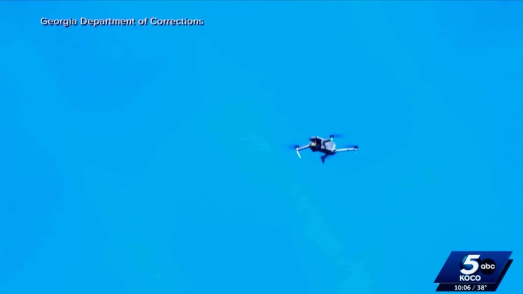 Oklahoma Prisons Step Up Drone Defenses After 6,000 Phones Smuggled In Oklahoma Prisons Step Up Drone Defenses After 6,000 Phones Smuggled In | ADrones | 2