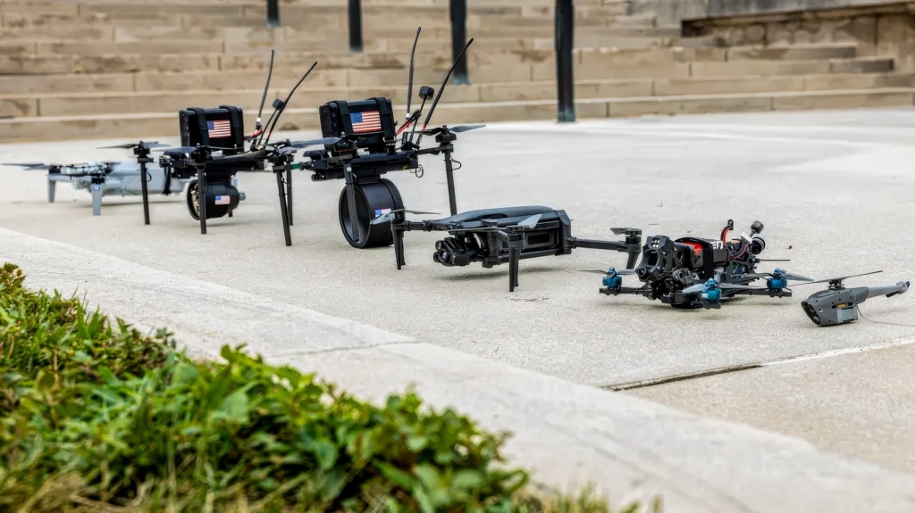 Pentagon Plans Huge Buy Of Kamikaze Drones Through 2028 | ADrones | 1