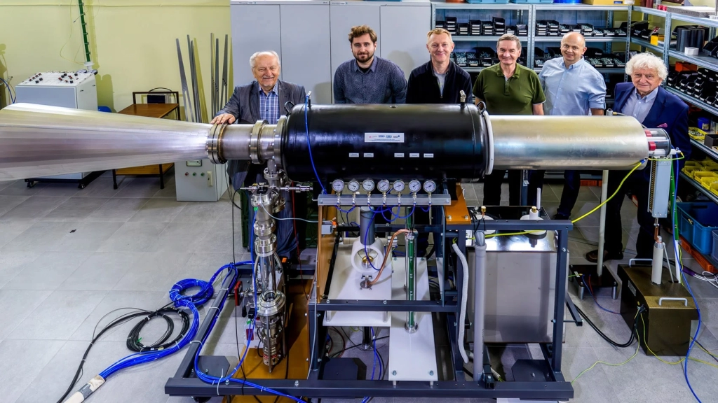 Poland Invisible Shield Can Fry Drones In Seconds Poland Invisible Shield Can Fry Drones In Seconds | ADrones | 1