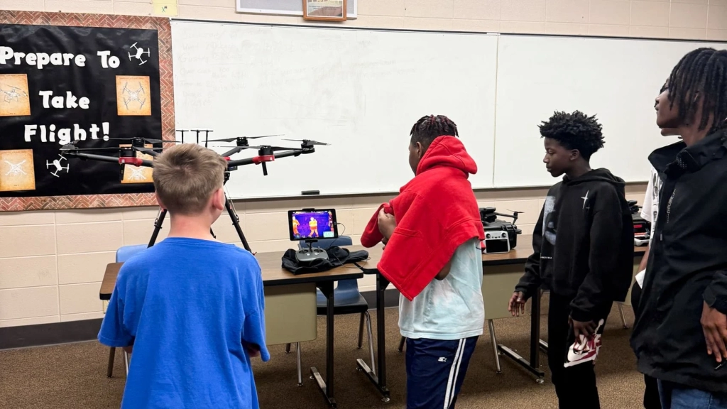 Sheriff Deputy Builds Drone Pilots In Mississippi Sheriff Deputy Builds Drone Pilots In Mississippi | ADrones | 3