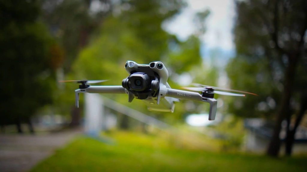 The DJI Mini 5 Pro's Battery Is An Absolute Game-Changer The DJI Mini 5 Pro's Battery Is An Absolute Game-Changer | ADrones | 1