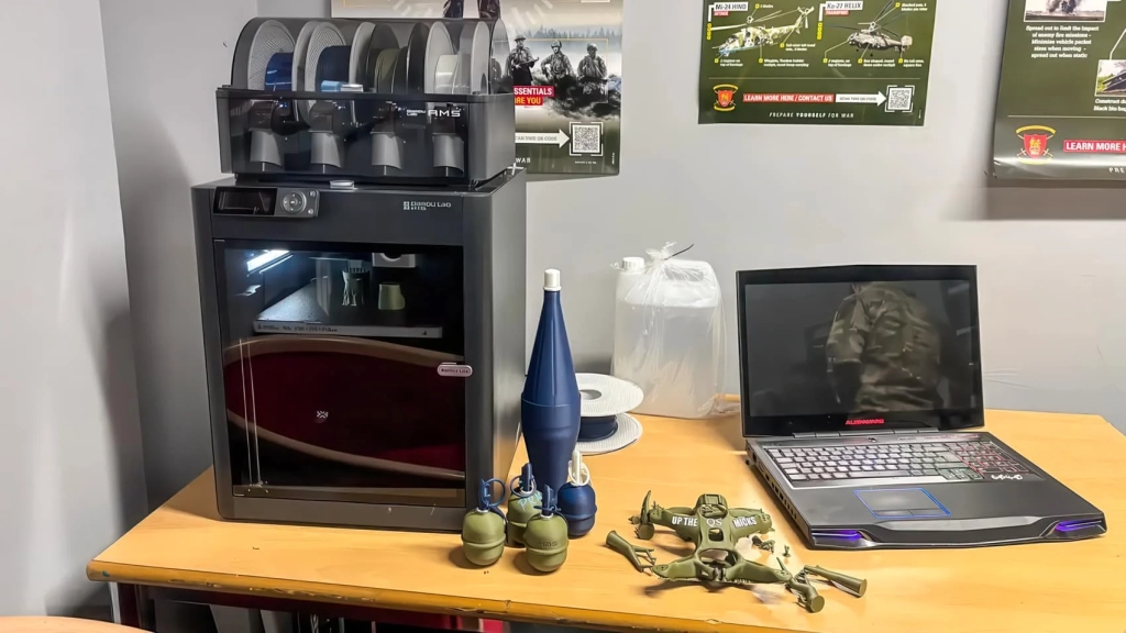 Ukraine Pushes British Army To 3D Print Drones Near The Front Ukraine Pushes British Army To 3D Print Drones Near The Front | ADrones | 4